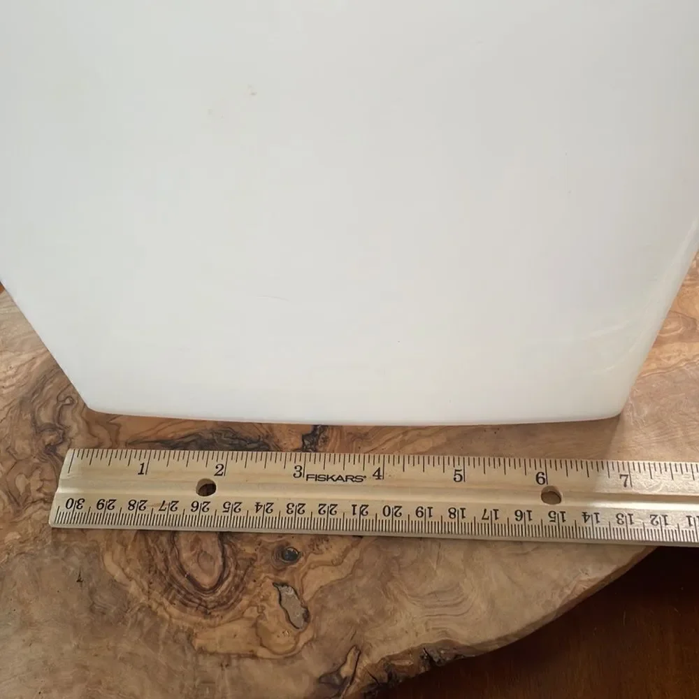 Vintage Tupperware Store and Pour White Cereal Container